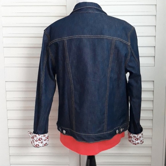 Unique Jezi Jean Jacket - Dog Friendly - Picture 4 of 8